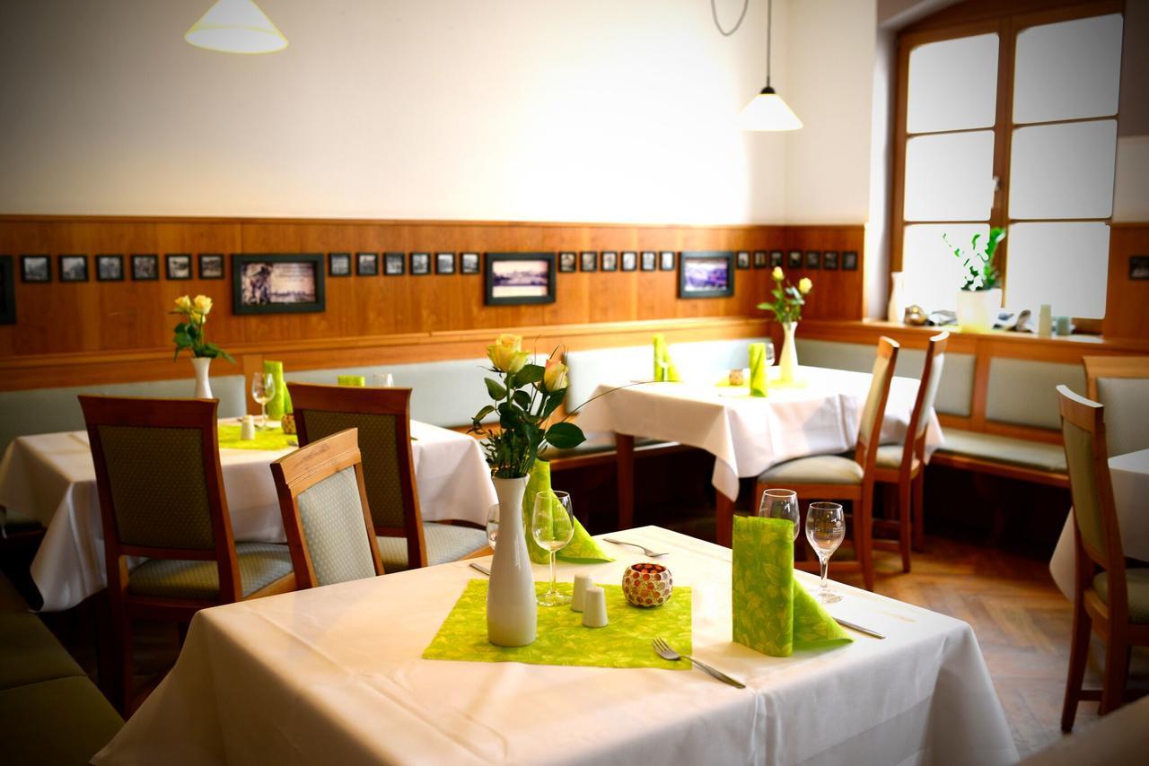 Altstadthotel Hassfurt Gbr Esterno foto